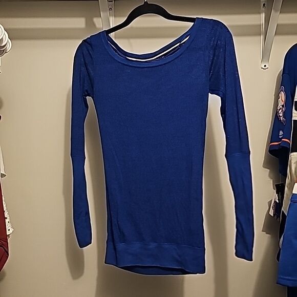 Nike Tops - Nice scoop neck semi-sheer long sleeve